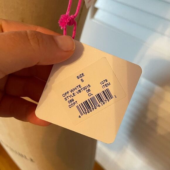 VANILLA BEACH | off white scalloped bikini top S NWT - Picture 3 of 6
